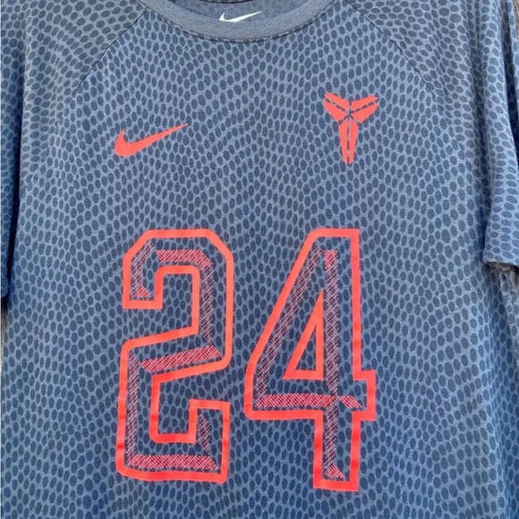 Nike Kobe Bryant Mamba Shirt (24) - Picture 2 of 3
